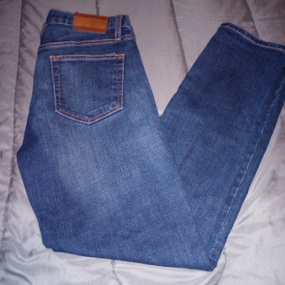 Tommy Hilfiger Men's Dark Wash Denim - Picture 12 of 12